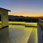 Glaunkel Penthouse Apartment