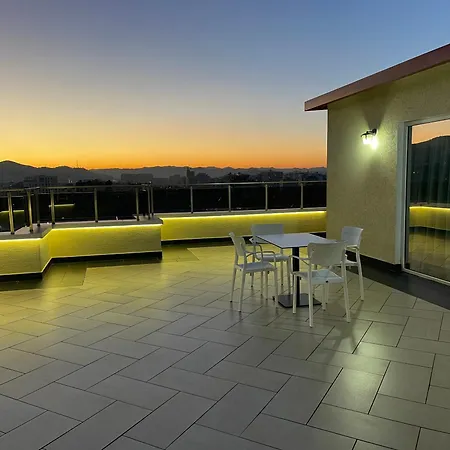 Glaunkel Penthouse Apartment