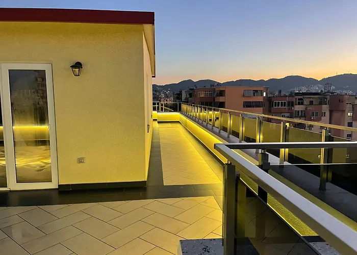 Glaunkel Penthouse Daire Tiran